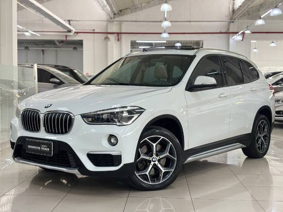 BMW X1 2.0 16V TURBO ACTIVEFLEX SDRIVE20I X-LINE 4P AUTOMÁTICO BMW X1 2.0 16V TURBO ACTIVEFLEX SDRIVE20I X-LINE 4P AUTOMÁTICO